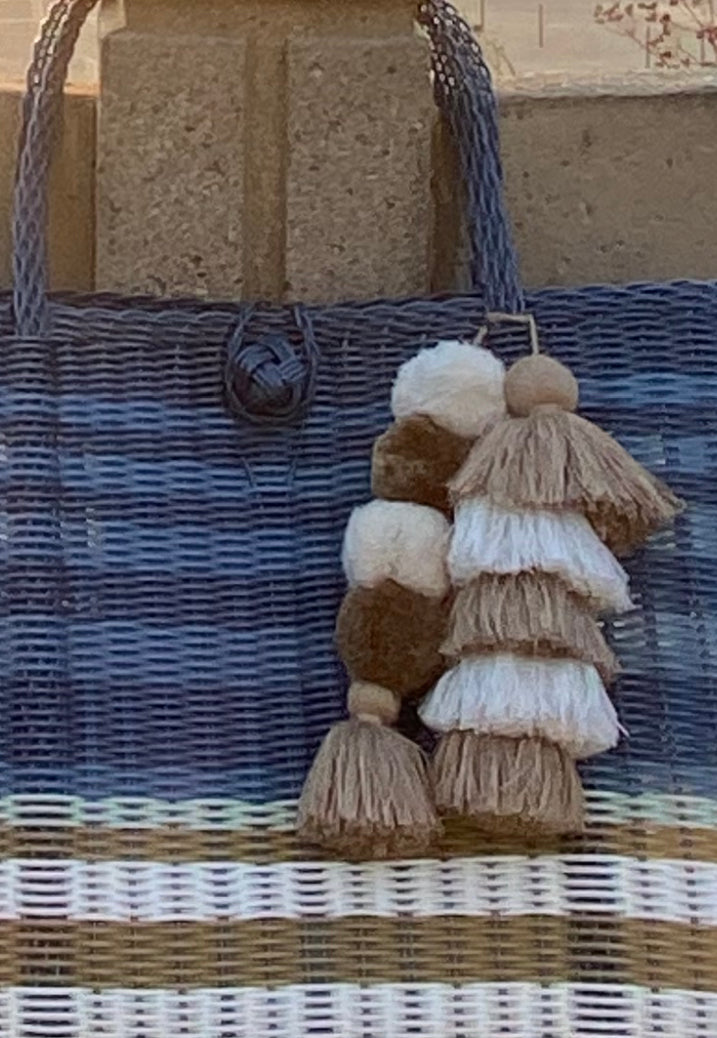 Flair Poms | Tassels in Beige + White