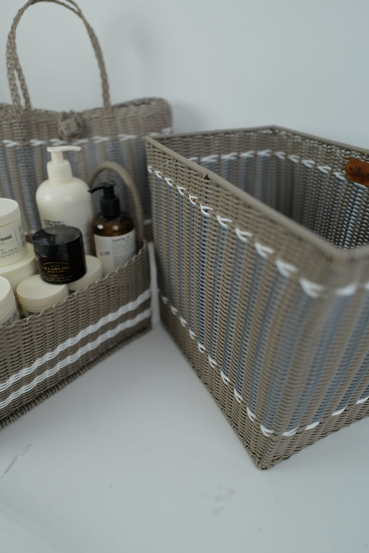 Picnic Popper | Putty/White