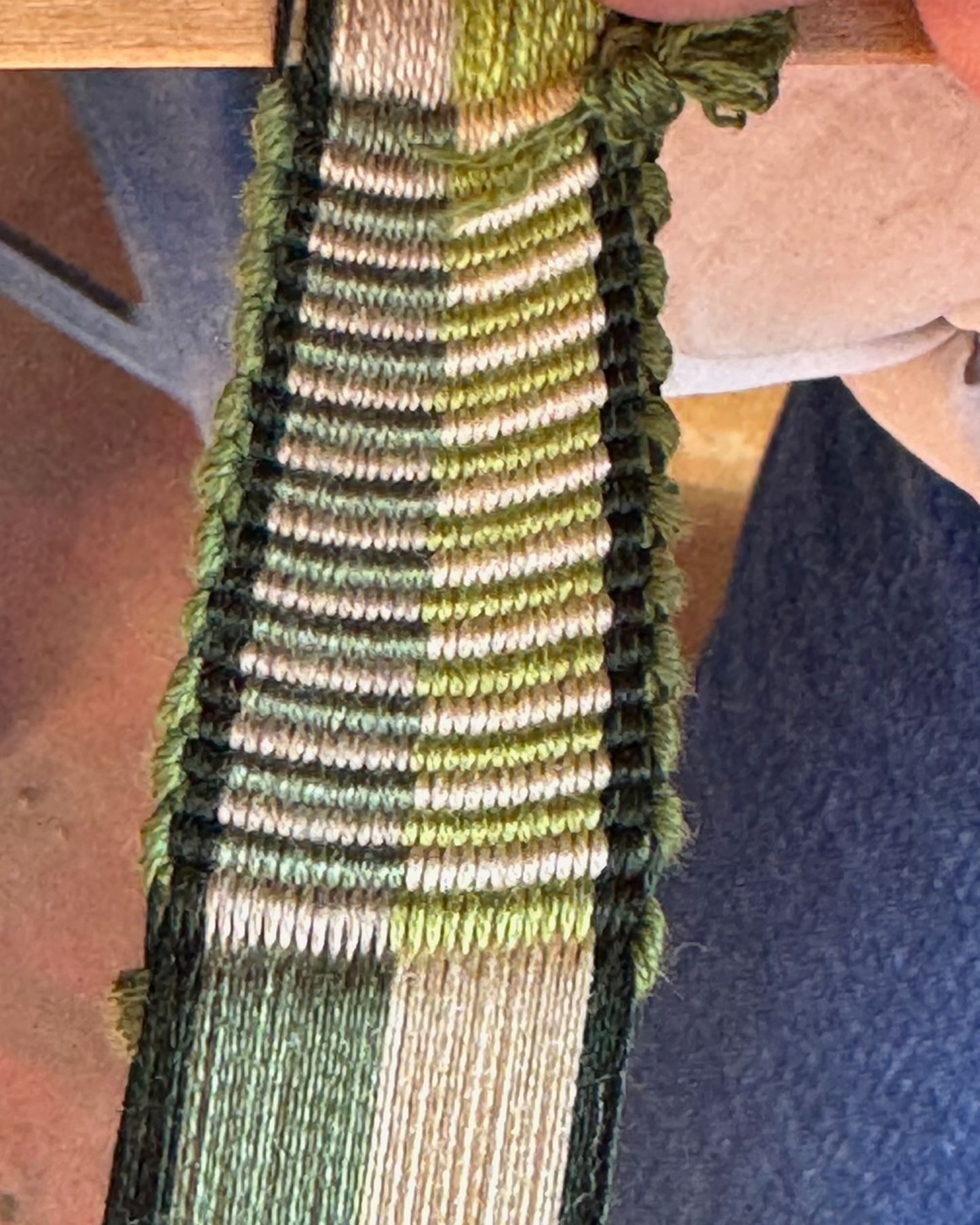 Crossbody Bag | Evergreen / Pear