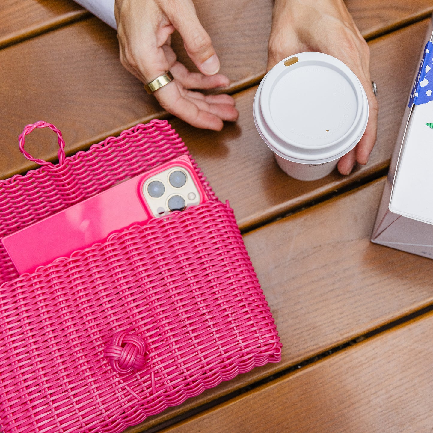 Pochette | Raspberry Pink River Stone in Hot Pink