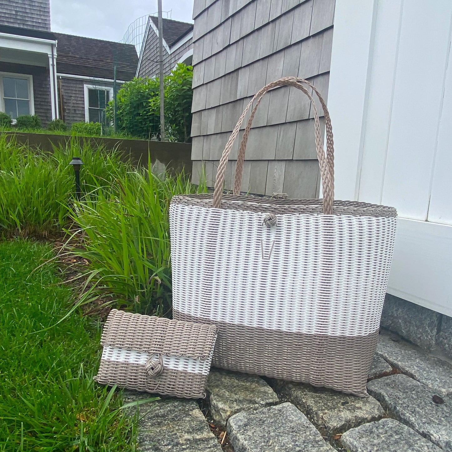 Medium | Rothko White / Putty