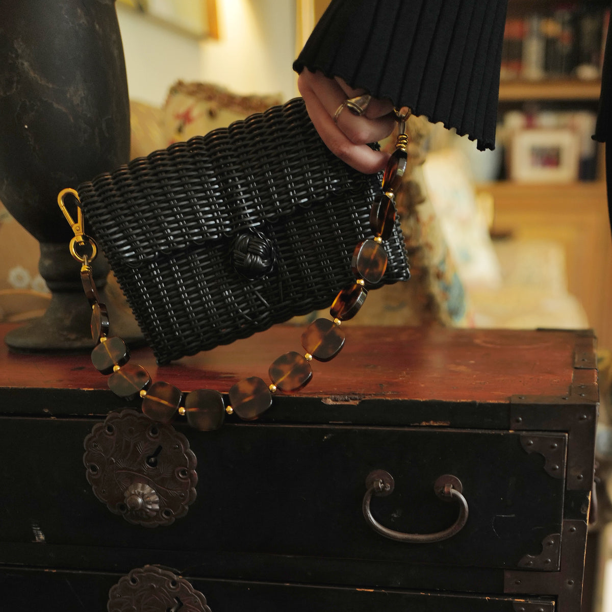 Pochette | Tortoise Shell Tiles in Black