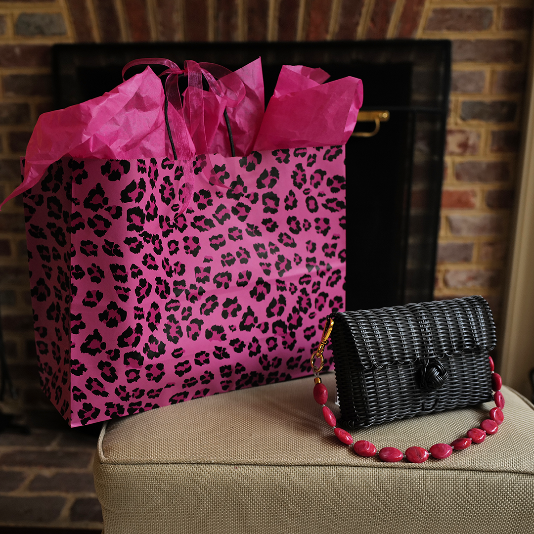 Pochette | Raspberry Pink River Stone