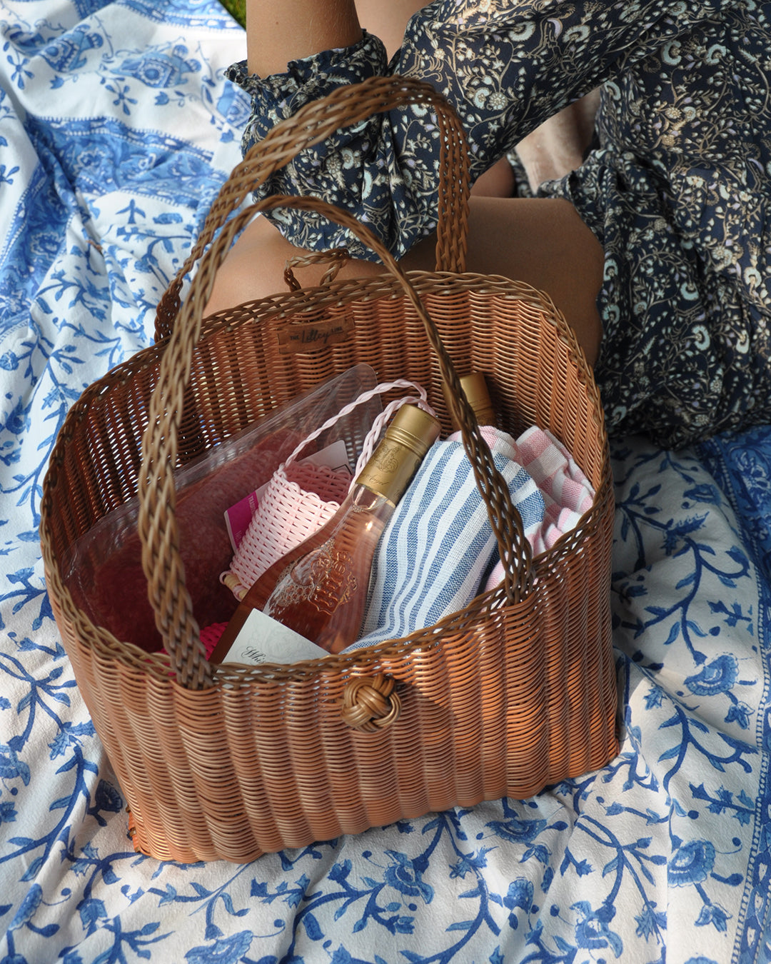 Small | Maggie's Picnic – The Lilley Line
