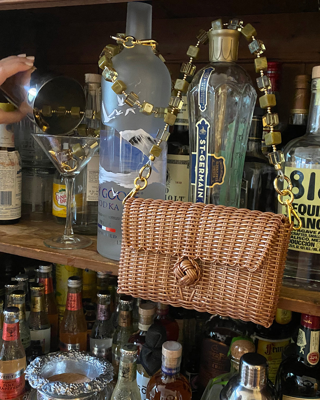 Pochette | Dirty Martini Cubes