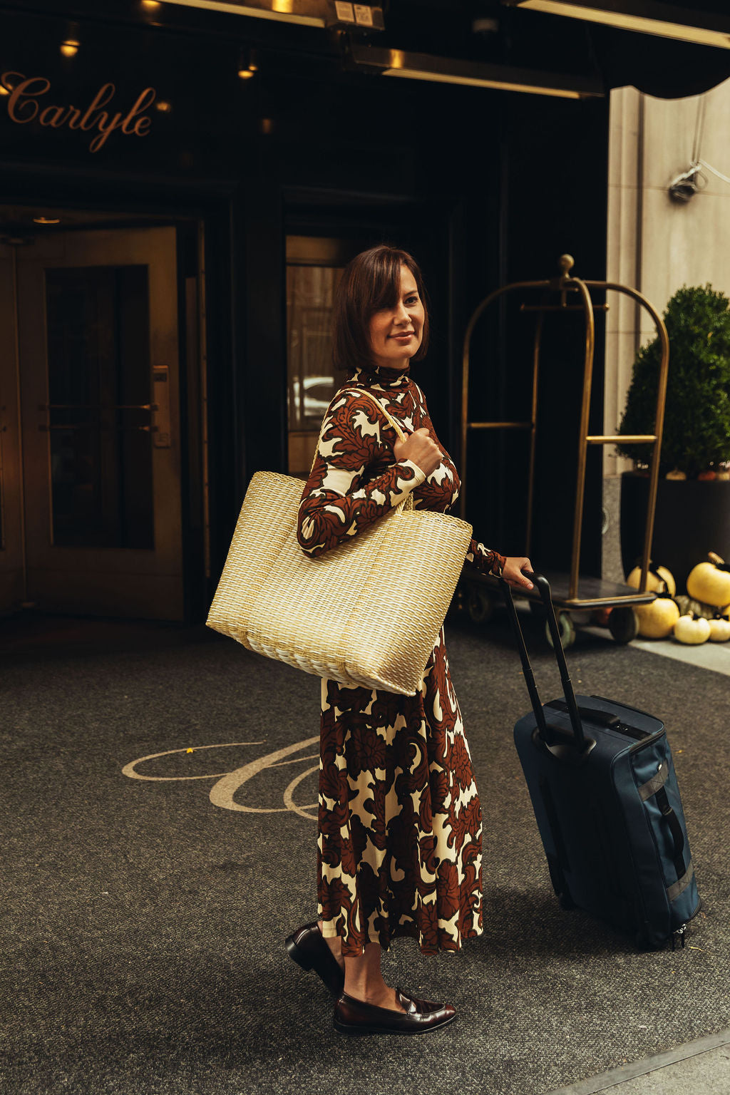 Medium | Salt - Pearl / White